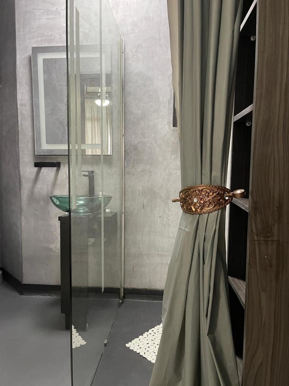 Eagle Wings Ξενοδοχείο Μάργκεϊτ Εξωτερικό φωτογραφία